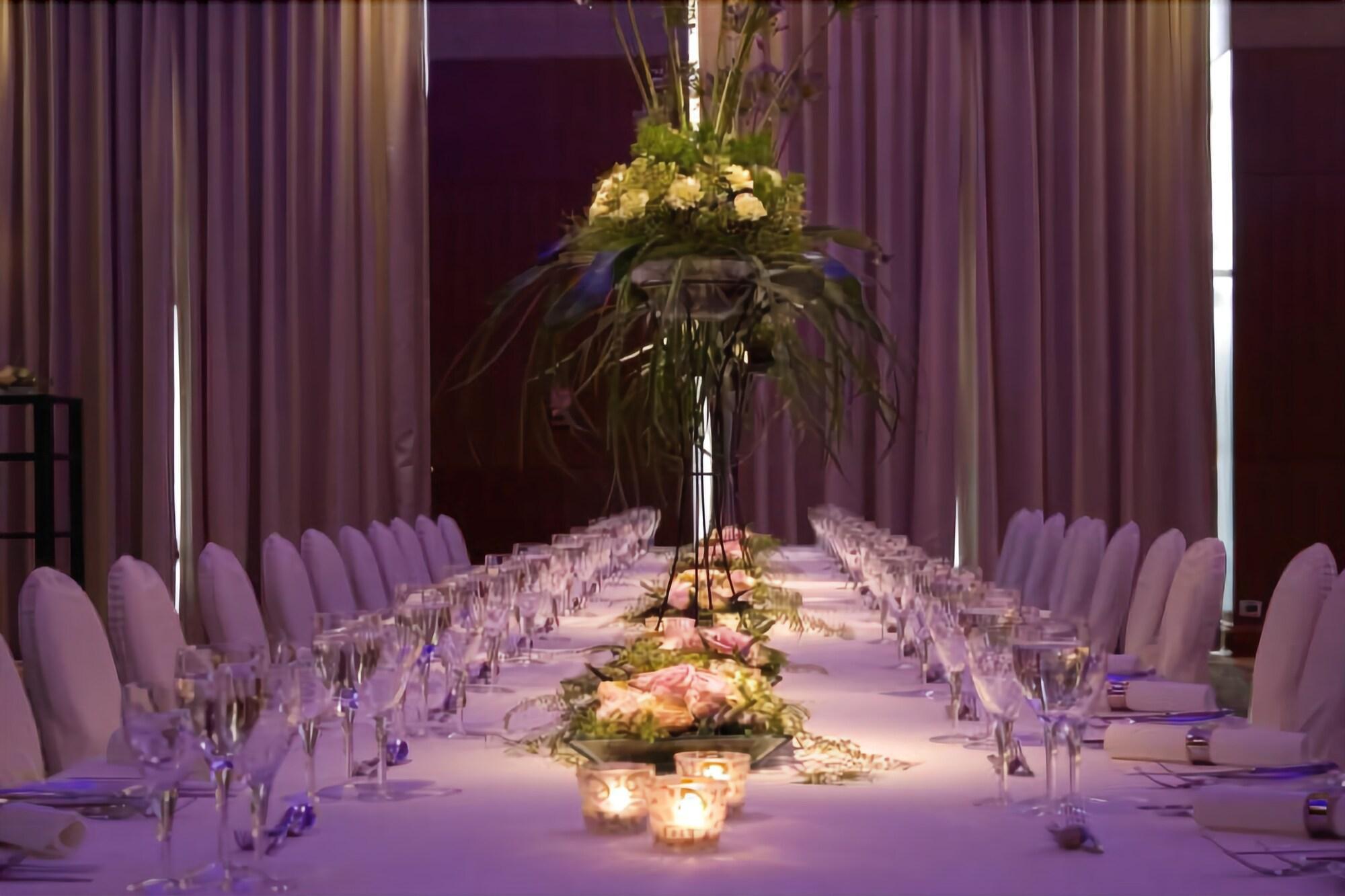 Montcalm Brewery, London City Екстериор снимка The table at the 2008 Nobel Prize dinner