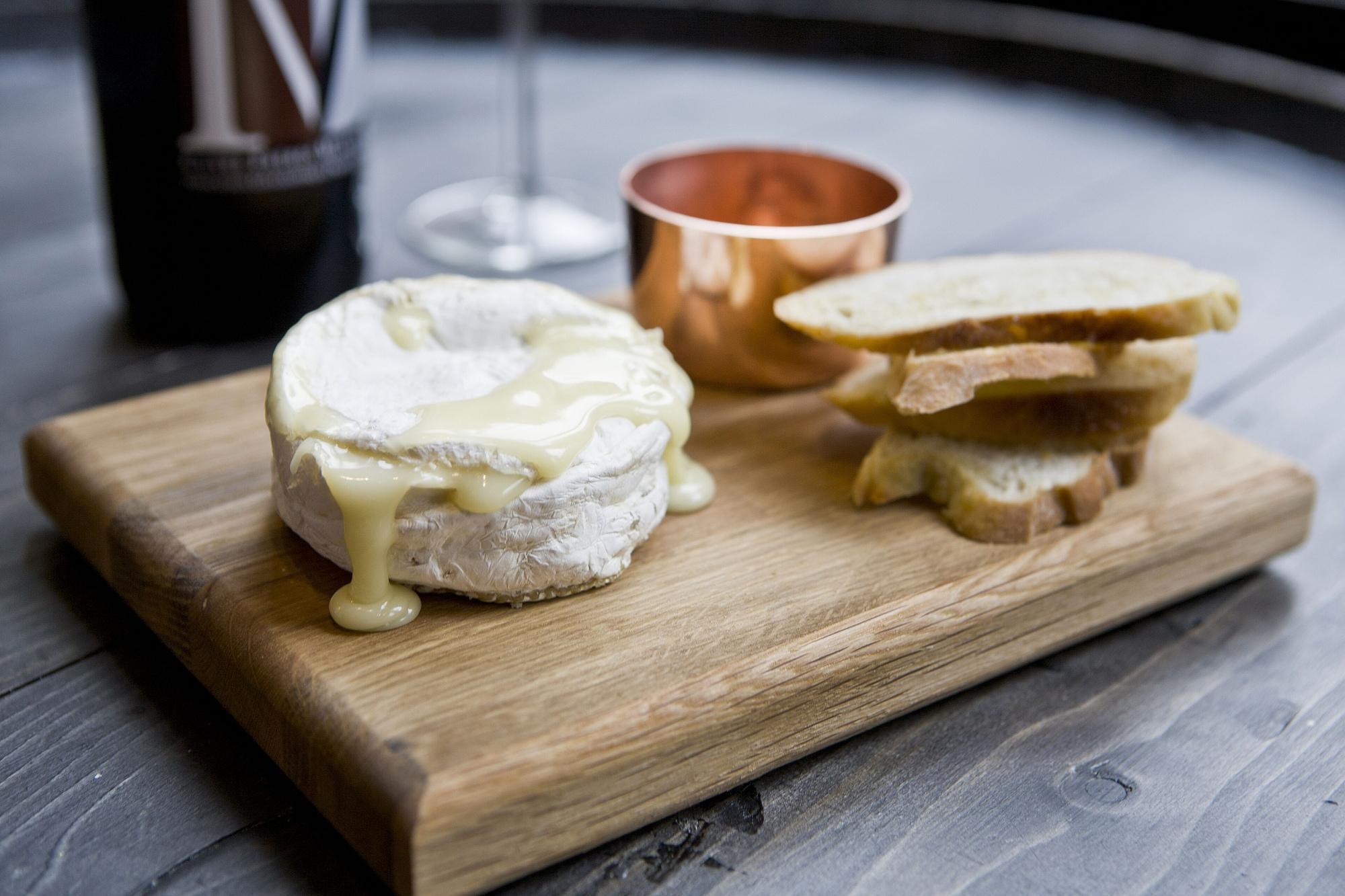 Montcalm Brewery, London City Екстериор снимка A cheese board with a wedge of Stilton